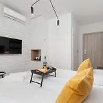 Cracow Miodowa 42 Elegant By Renters * Cracovia