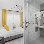 Cracow Miodowa 42 Elegant By Renters Lägenhet