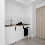 Apartamento Cracow Miodowa 42 Elegant By Renters