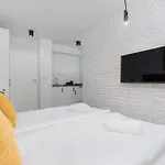 Cracow Miodowa 42 Elegant By Renters * Kraków