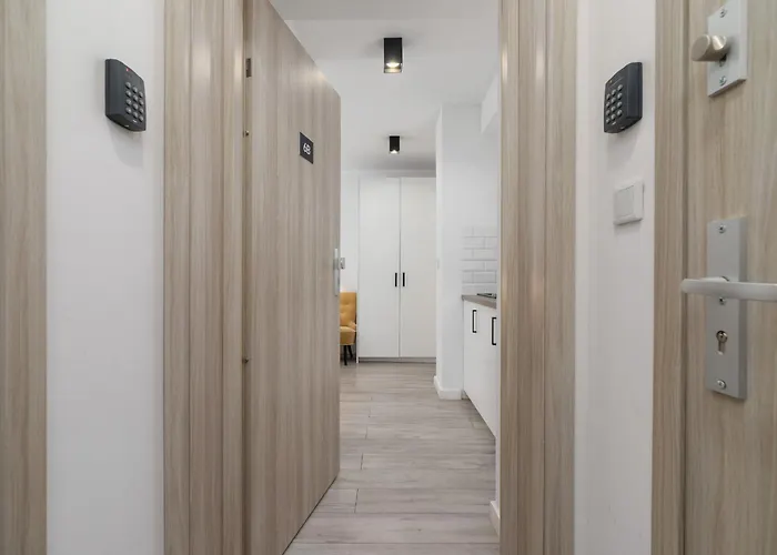 Cracow Miodowa 42 Elegant By Renters Appartamento