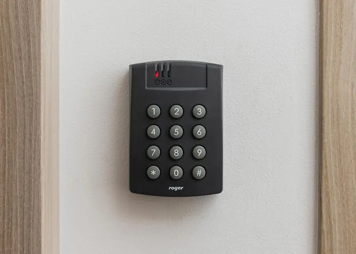 Cracow Miodowa 42 Elegant By Renters *