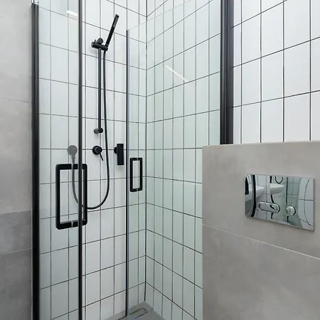 Cracow Miodowa 42 Elegant By Renters